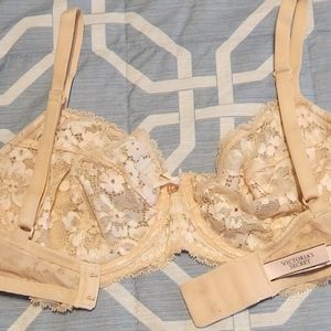 Victoria's secret bra